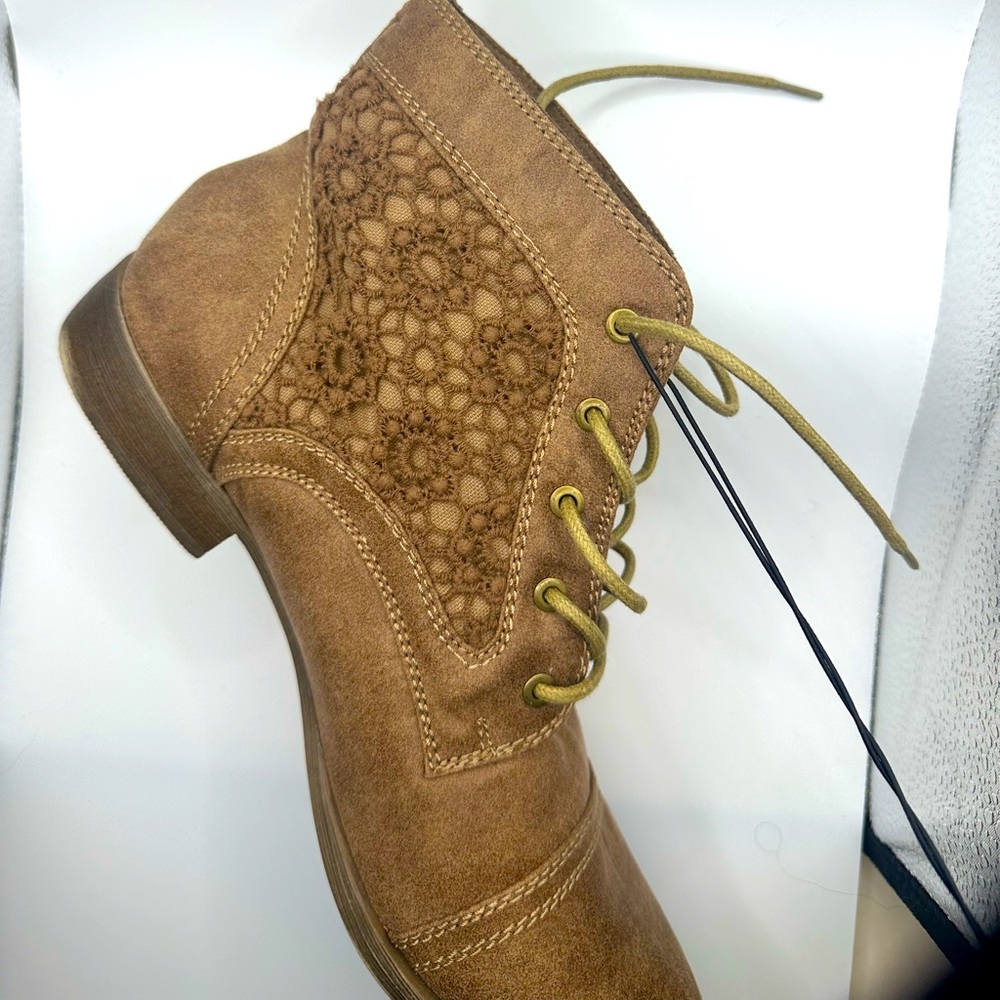 Mossimo Kessi Crochet Boots size 11 boho lace boots